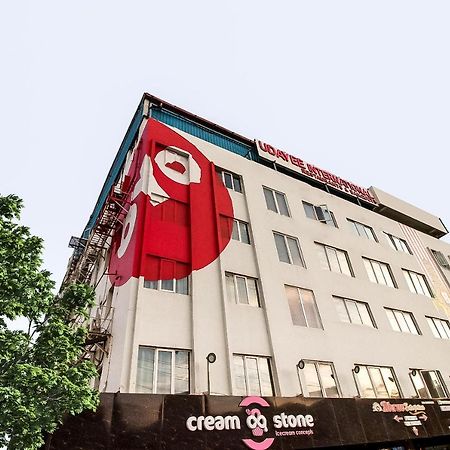 Oyo Flagship 9115 Hotel Udayee International Tirupati Ngoại thất bức ảnh