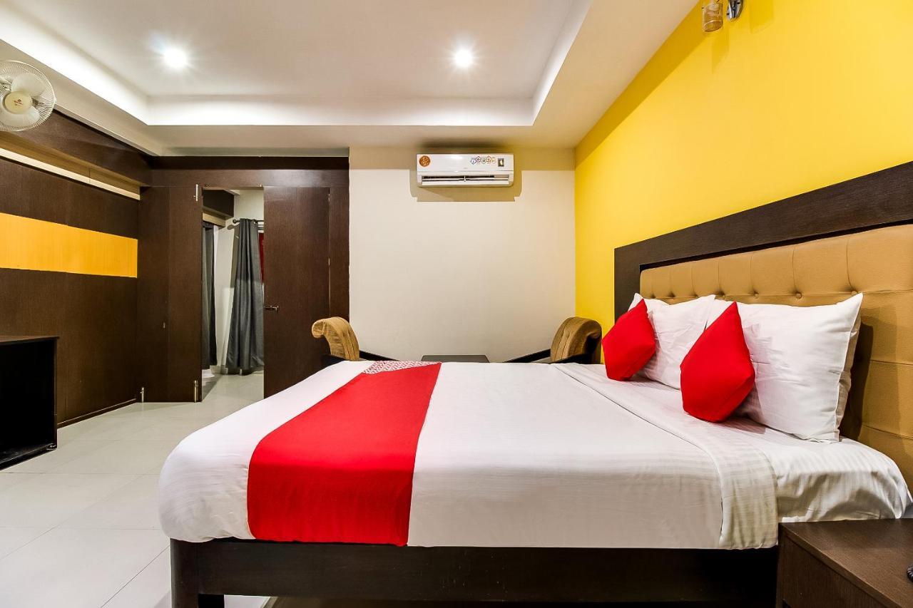 Oyo Flagship 9115 Hotel Udayee International Tirupati Ngoại thất bức ảnh