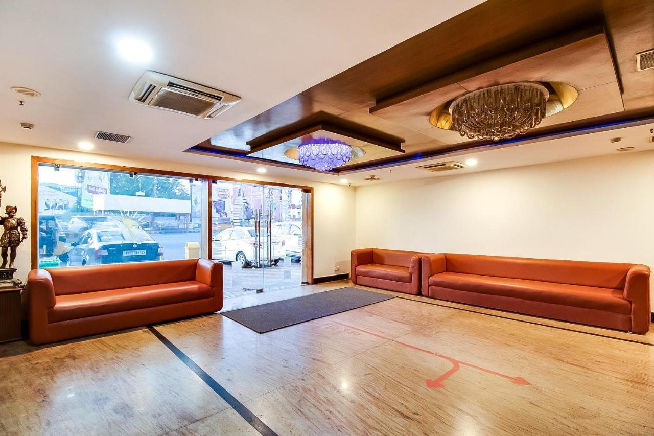 Oyo Flagship 9115 Hotel Udayee International Tirupati Ngoại thất bức ảnh