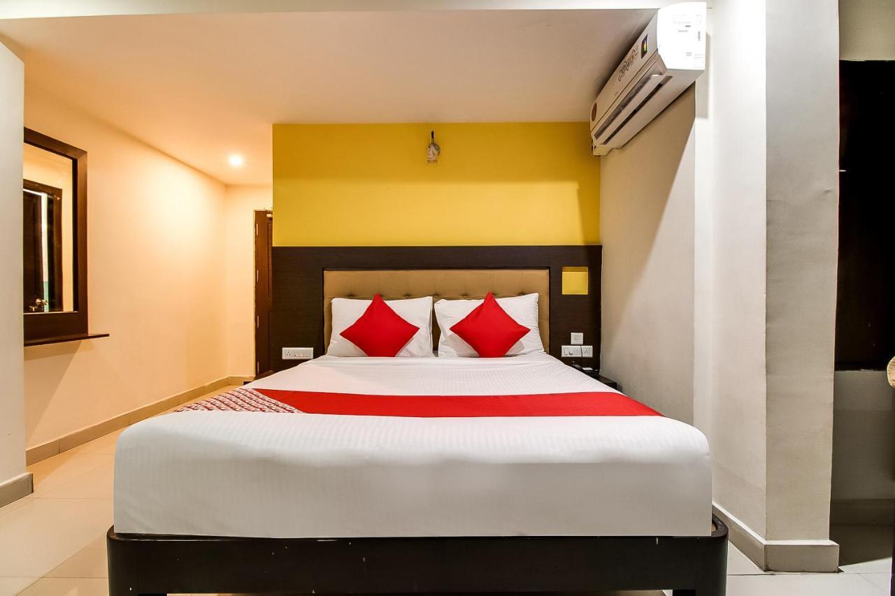 Oyo Flagship 9115 Hotel Udayee International Tirupati Ngoại thất bức ảnh