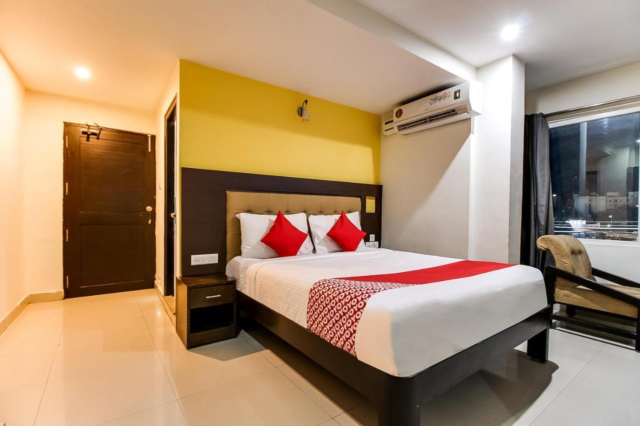 Oyo Flagship 9115 Hotel Udayee International Tirupati Ngoại thất bức ảnh