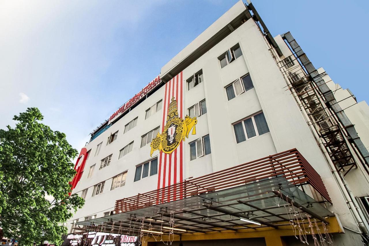 Oyo Flagship 9115 Hotel Udayee International Tirupati Ngoại thất bức ảnh